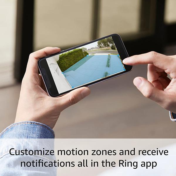 Ring Floodlight Cam Wired Plus with motion-activated 1080p HD video - Black (2021 release)