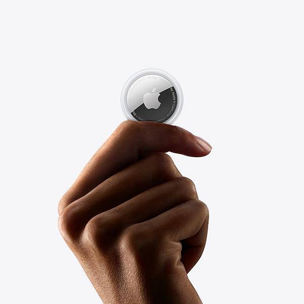 Apple AirTag - Simple One-Tap Set Up With iPhone Or iPad, Keep Track & Find Your Keys, Wallet, Luggage, Backpack, & More