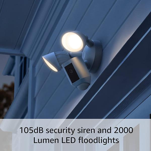 Ring Floodlight Cam Wired Plus with motion-activated 1080p HD video - Black (2021 release)